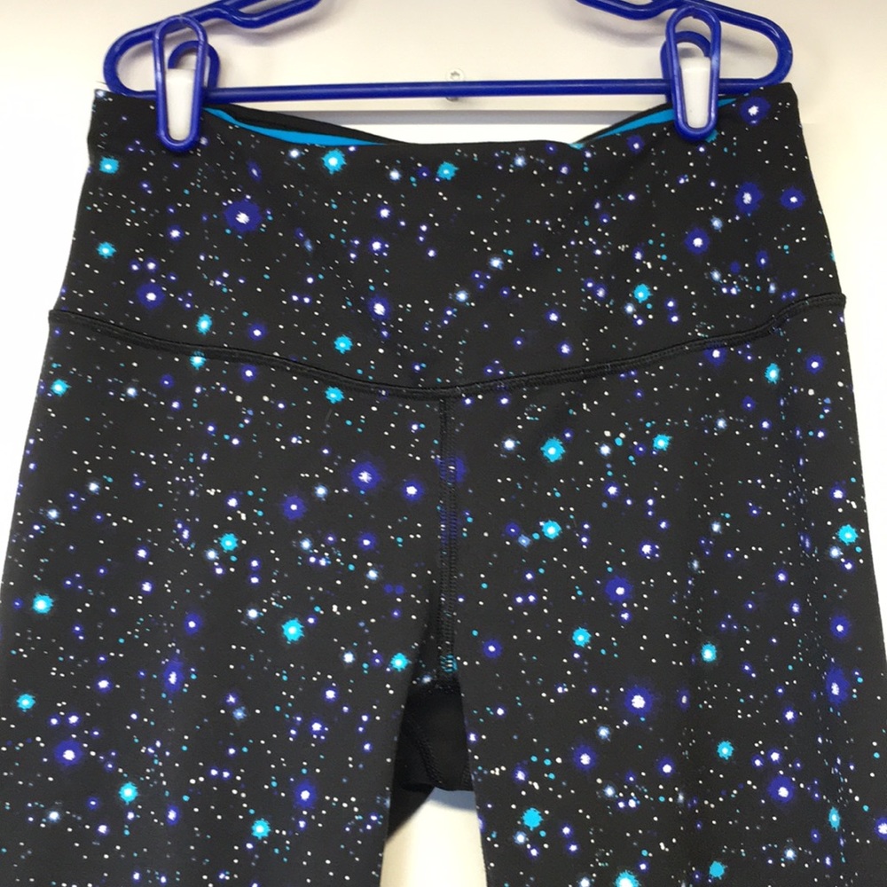 Victoria’s Secret Sport Capris Size Small